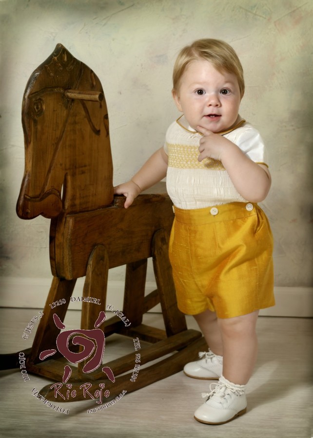 mario y el caballo foto rio rojo